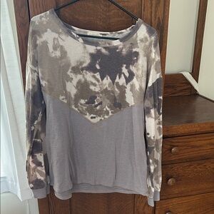 NanaMacs Gray and Cream Tie-Dye Sweatshirt